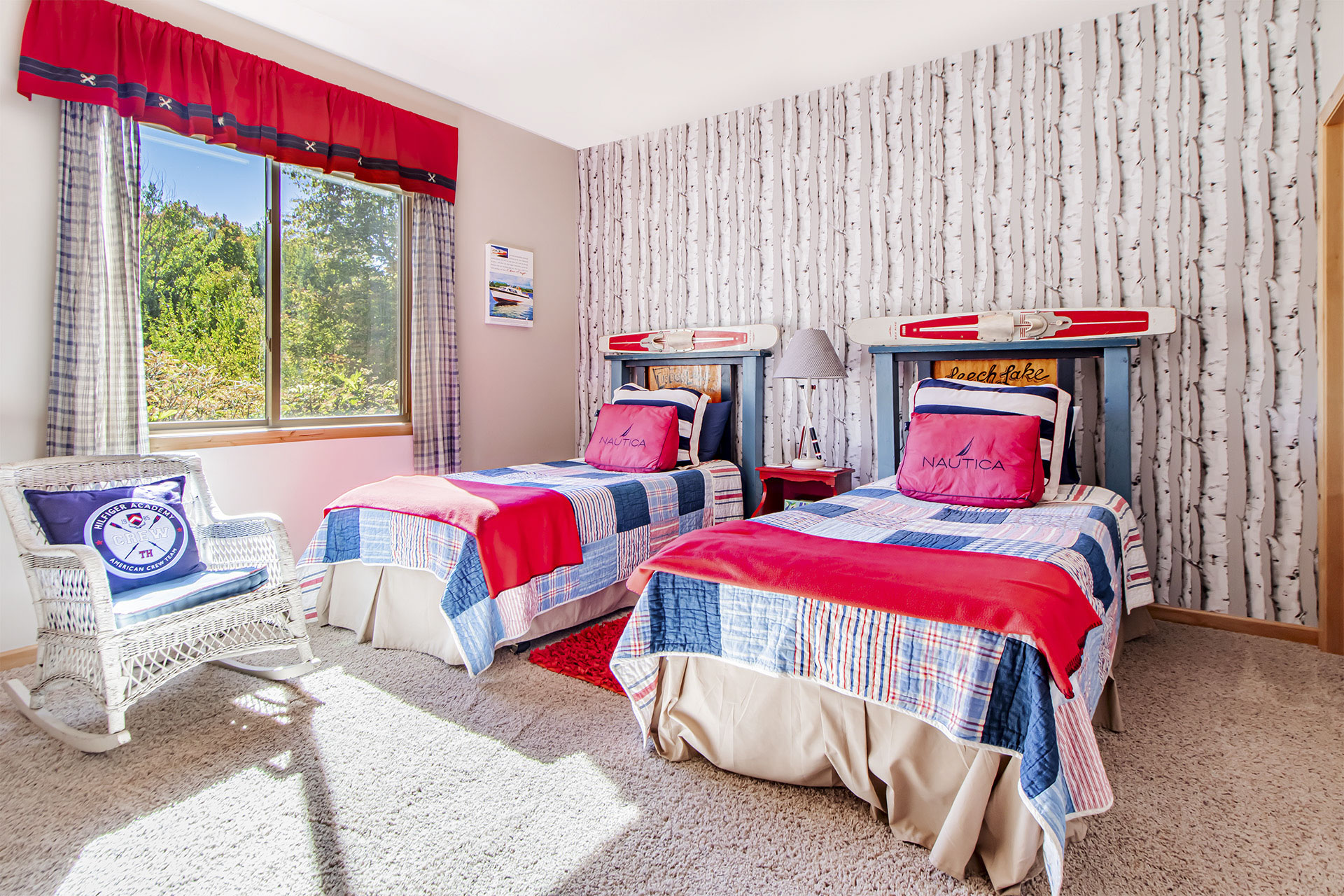 Northern Waters Lodge - Bedroom 2 - p01