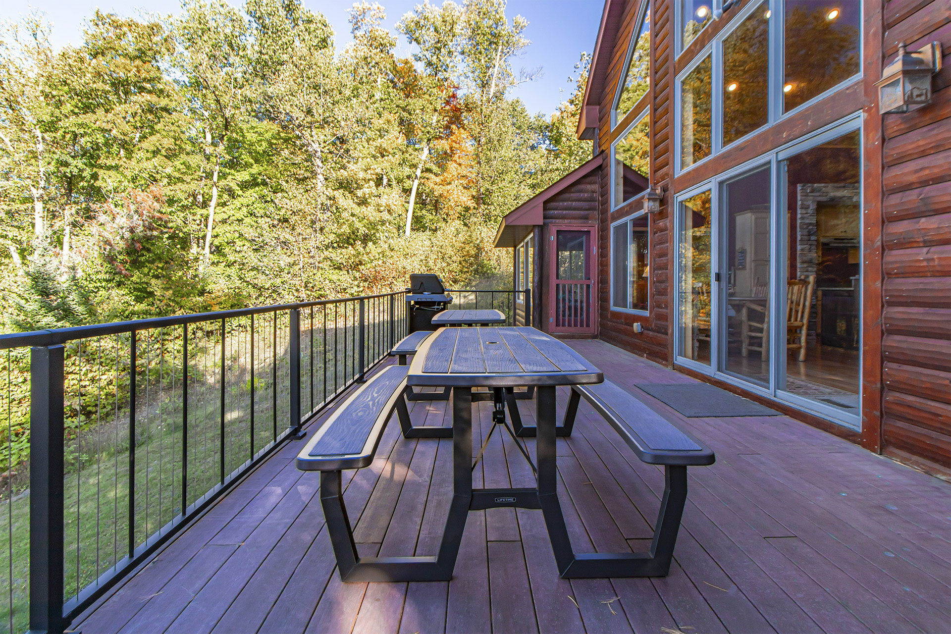 Northern Waters Lodge - Deck - p02