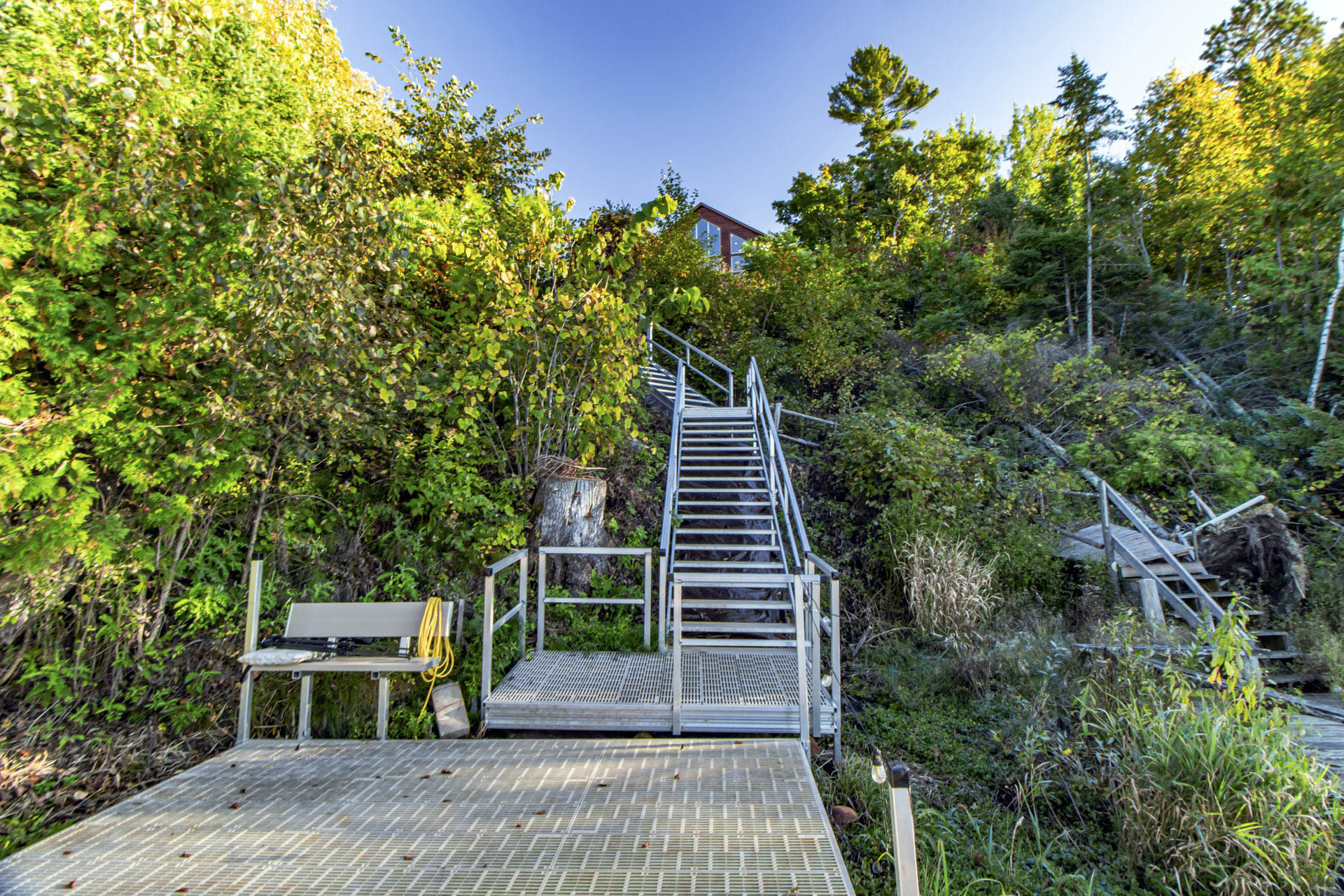 Northern Waters Lodge - Dock Area - p09