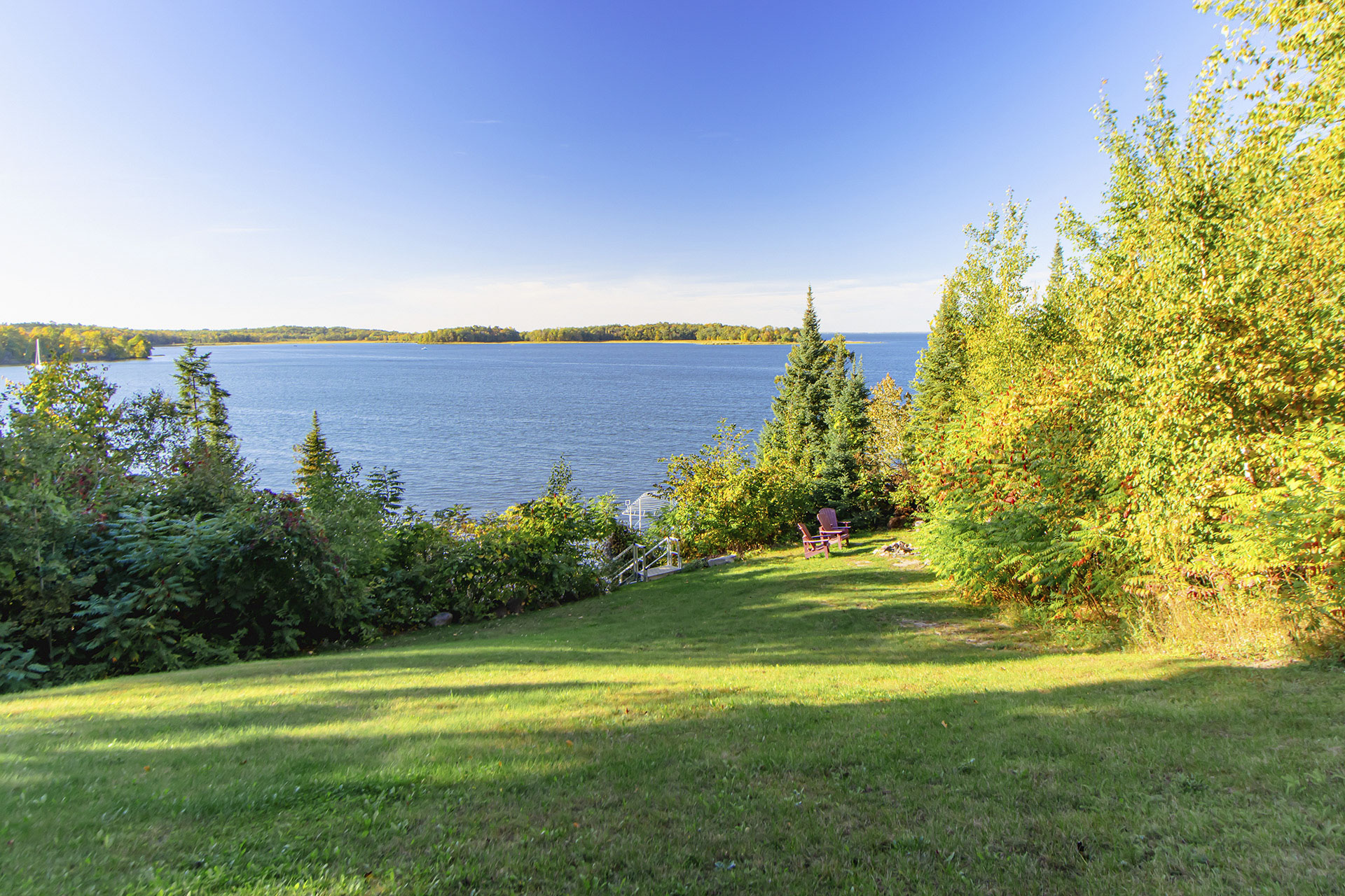 Northern Waters Lodge - Firepit - p01